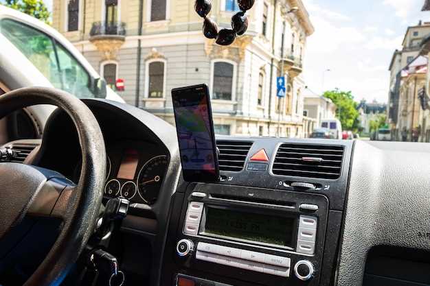 Подготовка автомобиля: отключение аккумулятора и защита электросхем