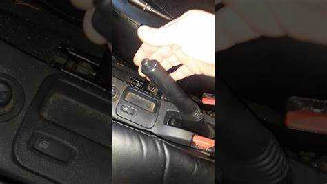 Наличие грязи и коррозии в механизме